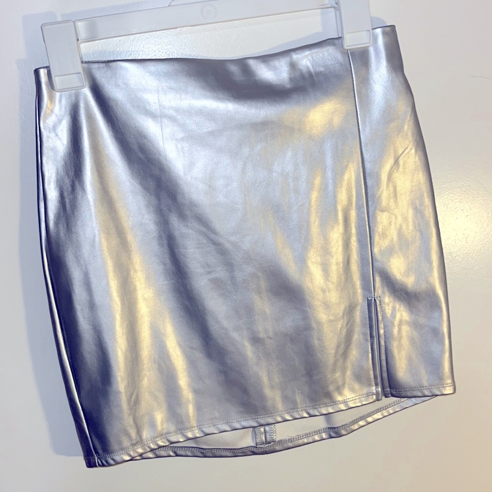 Metallic pencil skirt medium